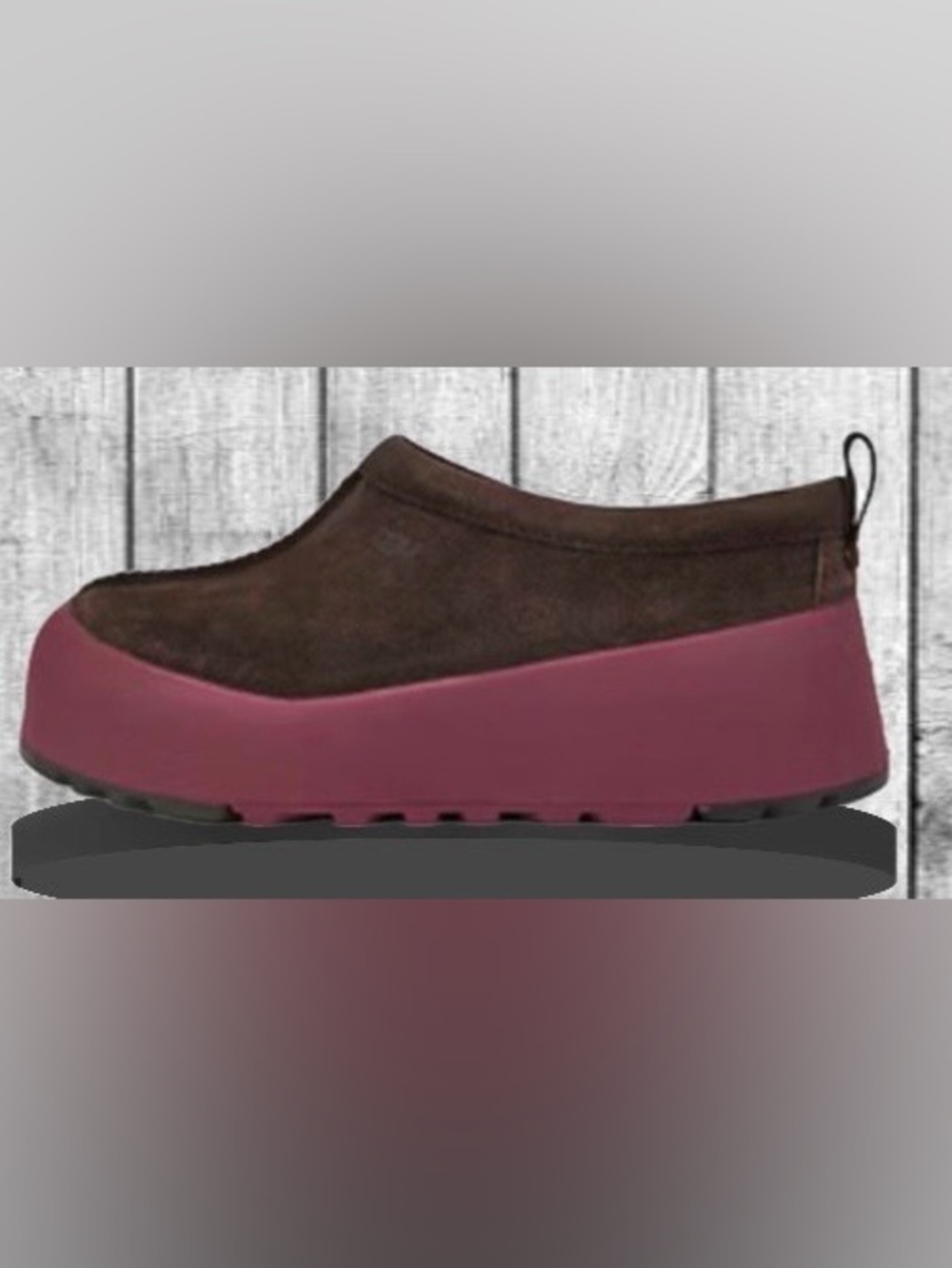 Ugg Chunky Platform Slip-On Shoe in Dark Brown Suede w/ Burgundy Sole: Size 7